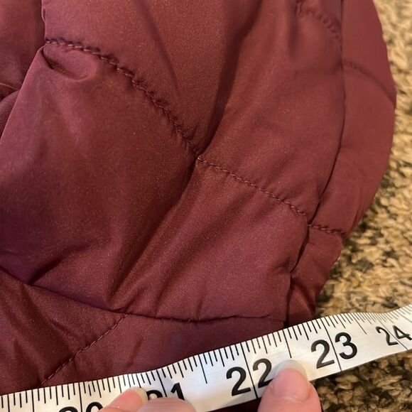 Free country burgundy hooded winter puffer jacket size large GUC - Picture 13 of 14